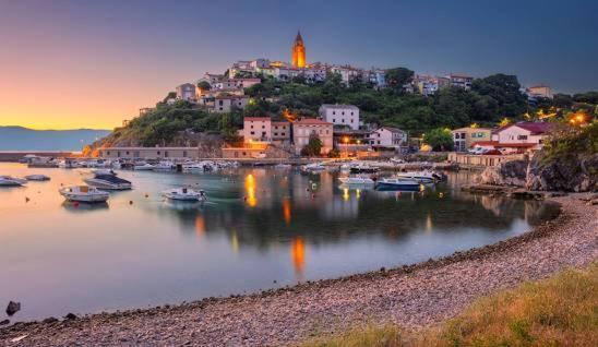 Holiday Home Domi Novi Vinodolski Dış mekan fotoğraf
