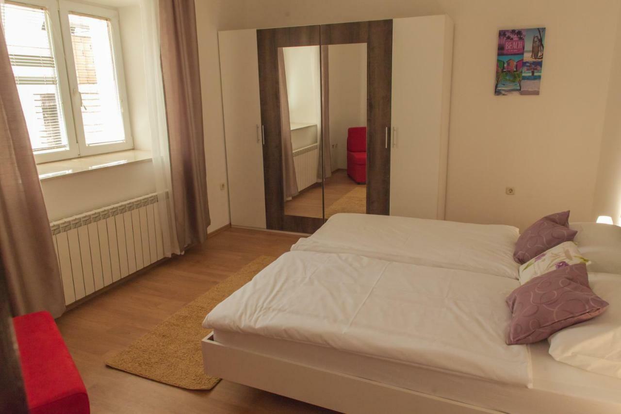 Holiday Home Domi Novi Vinodolski Dış mekan fotoğraf